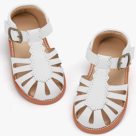 Felix & Flora white sandals size 12-13? - Picture 1 of 6